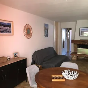  Appartement Joli Avec Terrasse Et Jardin - Vue Sur Montagne France